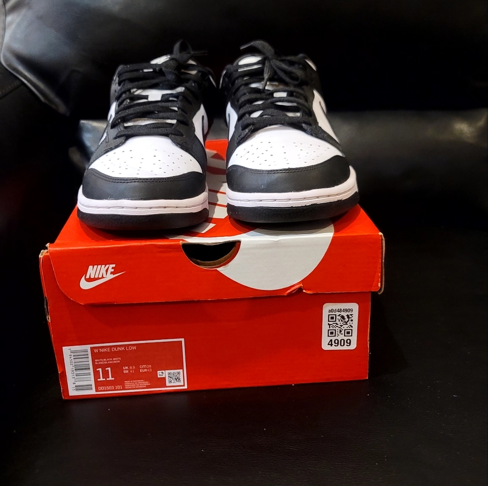 Nike Dunk Low Panda W11